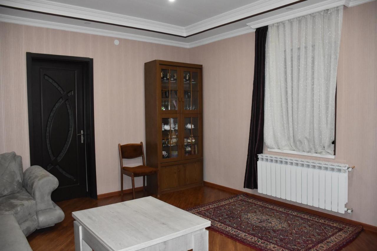 Guest House Ana Borjomi Εξωτερικό φωτογραφία